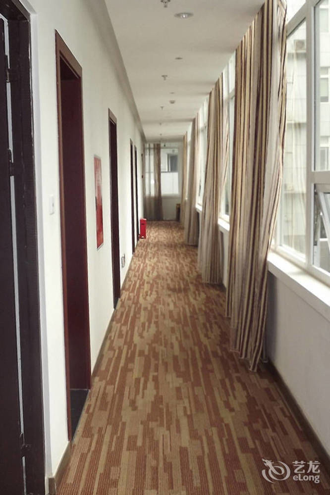 Xipuxing Pudi Hotel Екстериор снимка